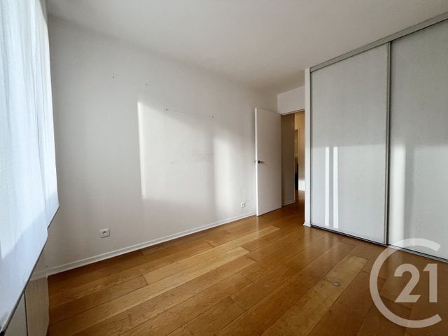 Appartement F5 à vendre - 5 pièces - 110.43 m2 - COURBEVOIE - 92 - ILE-DE-FRANCE - Century 21 Conseil Immobilier