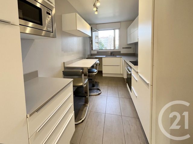 Appartement F5 à vendre - 5 pièces - 110.43 m2 - COURBEVOIE - 92 - ILE-DE-FRANCE - Century 21 Conseil Immobilier