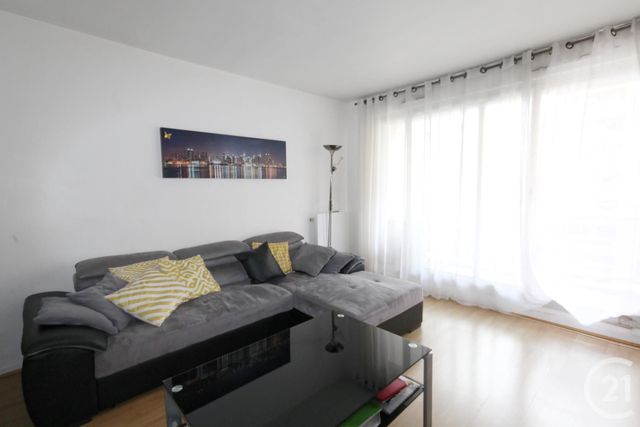 Afficher la photo en grand Appartement F3 à vendre - 3 pièces - 67.52 m2 - COURBEVOIE - 92 - ILE-DE-FRANCE - Century 21 Conseil Immobilier
