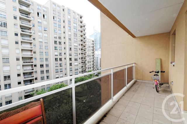 Afficher la photo en grand Appartement F3 à vendre - 3 pièces - 67.52 m2 - COURBEVOIE - 92 - ILE-DE-FRANCE - Century 21 Conseil Immobilier