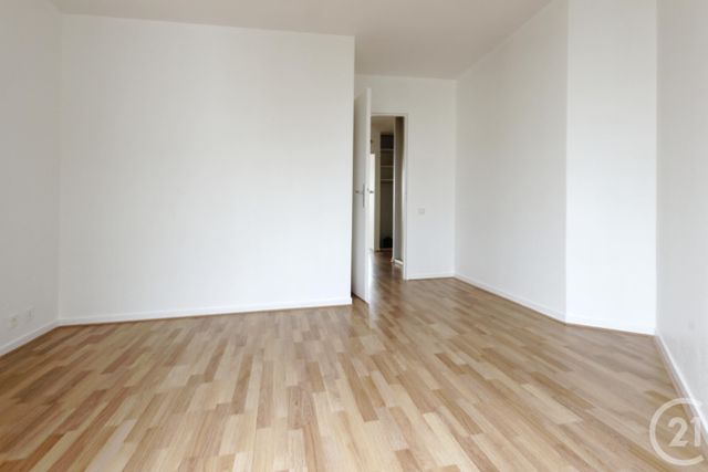 Afficher la photo en grand Appartement F2 à louer - 2 pièces - 54.98 m2 - COURBEVOIE - 92 - ILE-DE-FRANCE - Century 21 Conseil Immobilier
