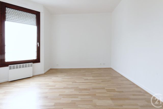 Afficher la photo en grand Appartement F2 à louer - 2 pièces - 54.98 m2 - COURBEVOIE - 92 - ILE-DE-FRANCE - Century 21 Conseil Immobilier