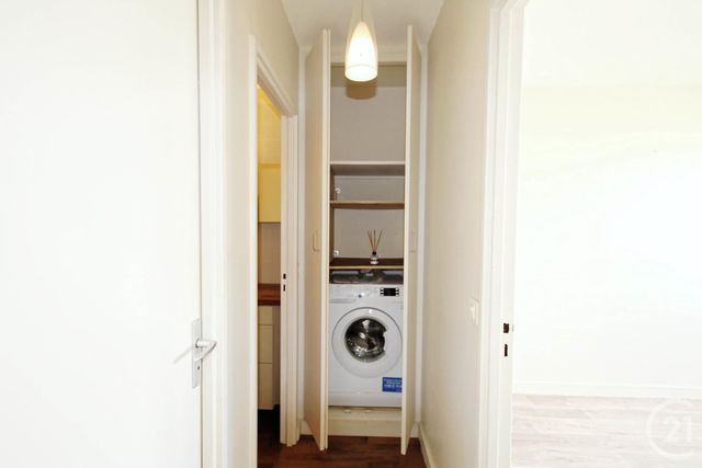 Afficher la photo en grand Appartement F2 à louer - 2 pièces - 45.83 m2 - COURBEVOIE - 92 - ILE-DE-FRANCE - Century 21 Conseil Immobilier