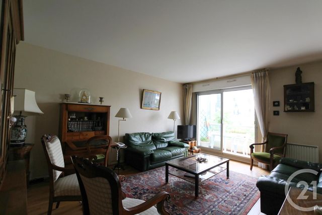 Afficher la photo en grand Appartement F4 à vendre - 4 pièces - 80.0 m2 - COURBEVOIE - 92 - ILE-DE-FRANCE - Century 21 Conseil Immobilier