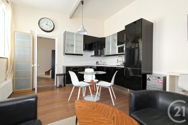 Afficher la photo en grand Appartement F2 à louer - 2 pièces - 32.91 m2 - PARIS - 75009 - ILE-DE-FRANCE - Century 21 Conseil Immobilier
