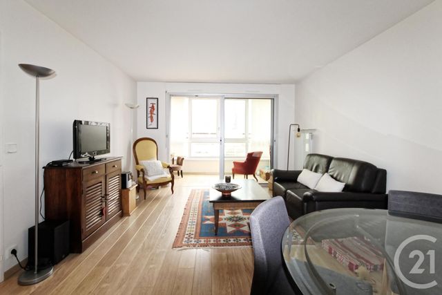 Appartement F3 à vendre - 3 pièces - 70.01 m2 - COURBEVOIE - 92 - ILE-DE-FRANCE - Century 21 Conseil Immobilier