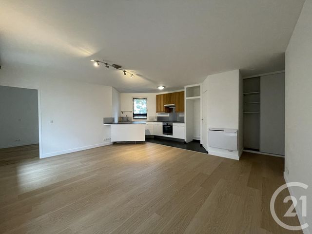 Appartement F4 à louer - 4 pièces - 74.49 m2 - COURBEVOIE - 92 - ILE-DE-FRANCE - Century 21 Conseil Immobilier
