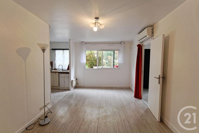 Appartement F2 à vendre - 2 pièces - 42.45 m2 - COURBEVOIE - 92 - ILE-DE-FRANCE - Century 21 Conseil Immobilier