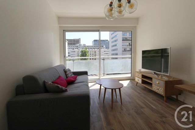 Appartement F2 à louer - 2 pièces - 30.08 m2 - COURBEVOIE - 92 - ILE-DE-FRANCE - Century 21 Conseil Immobilier