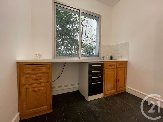 Afficher la photo en grand Appartement F2 à vendre - 2 pièces - 37.85 m2 - COURBEVOIE - 92 - ILE-DE-FRANCE - Century 21 Conseil Immobilier