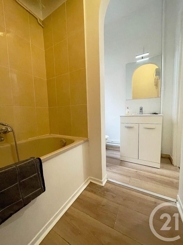 Afficher la photo en grand Appartement F2 à vendre - 2 pièces - 37.85 m2 - COURBEVOIE - 92 - ILE-DE-FRANCE - Century 21 Conseil Immobilier