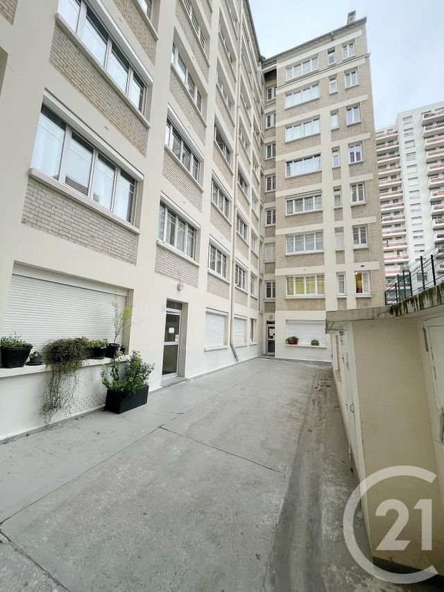 Afficher la photo en grand Appartement F2 à vendre - 2 pièces - 37.85 m2 - COURBEVOIE - 92 - ILE-DE-FRANCE - Century 21 Conseil Immobilier