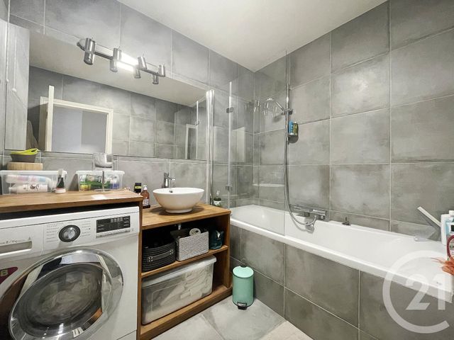 Appartement F4 à vendre - 4 pièces - 90.27 m2 - COURBEVOIE - 92 - ILE-DE-FRANCE - Century 21 Conseil Immobilier