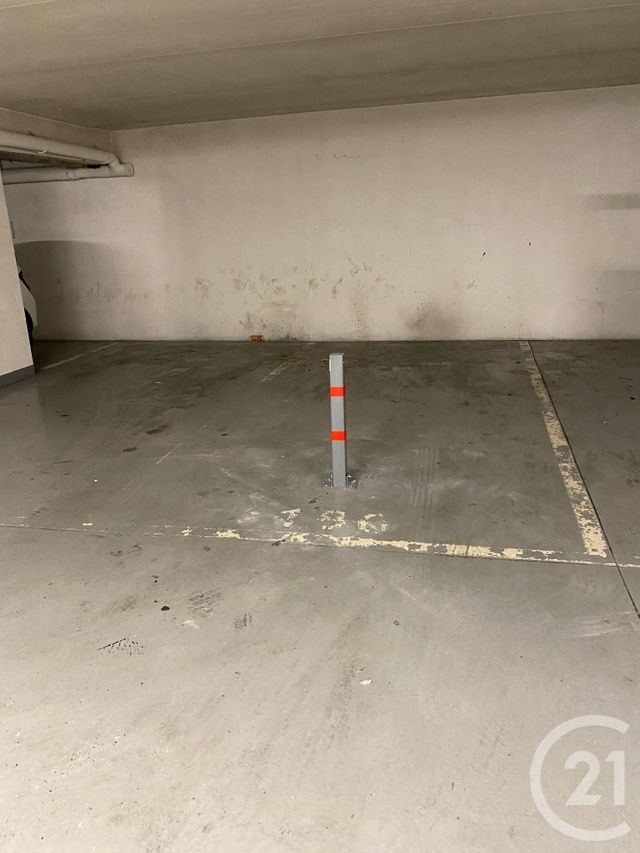 parking - COURBEVOIE - 92