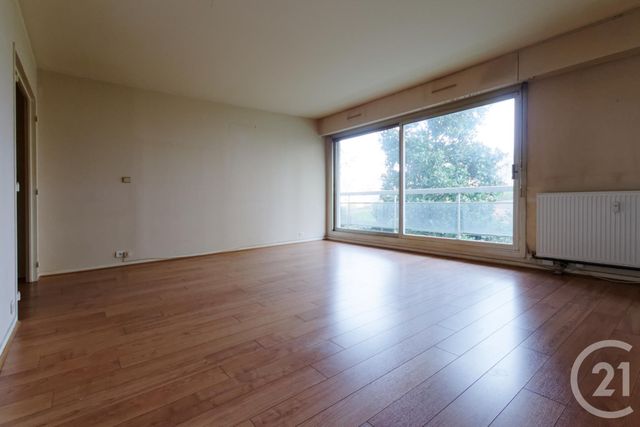 Appartement F3 à louer - 3 pièces - 71.6 m2 - COURBEVOIE - 92 - ILE-DE-FRANCE - Century 21 Conseil Immobilier