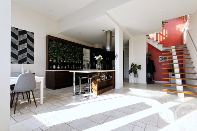 Appartement F5 à louer COURBEVOIE