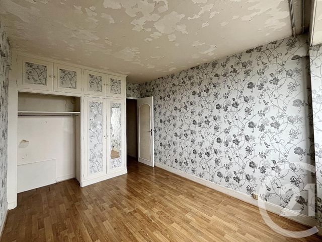 Appartement F5 à vendre - 5 pièces - 102.5 m2 - PUTEAUX - 92 - ILE-DE-FRANCE - Century 21 Conseil Immobilier