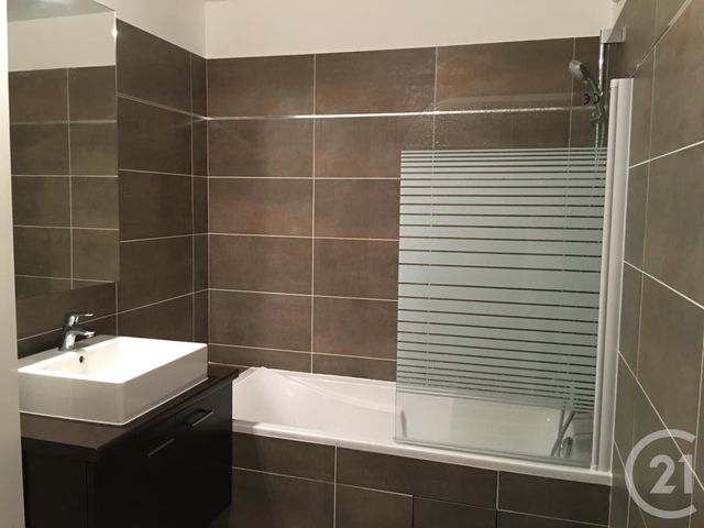 Appartement F3 à vendre - 3 pièces - 63.81 m2 - COURBEVOIE - 92 - ILE-DE-FRANCE - Century 21 Conseil Immobilier