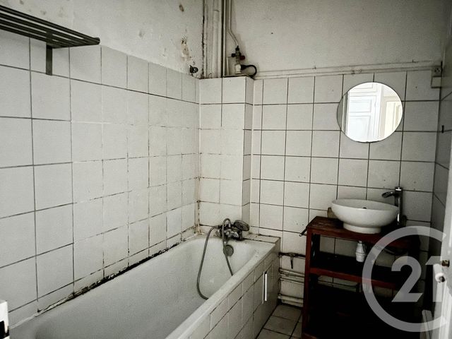 Afficher la photo en grand Appartement F2 à vendre - 2 pièces - 48.89 m2 - PARIS - 75017 - ILE-DE-FRANCE - Century 21 Conseil Immobilier
