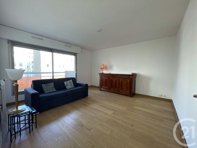 Appartement F2 à vendre - 2 pièces - 43.7 m2 - COURBEVOIE - 92 - ILE-DE-FRANCE - Century 21 Conseil Immobilier