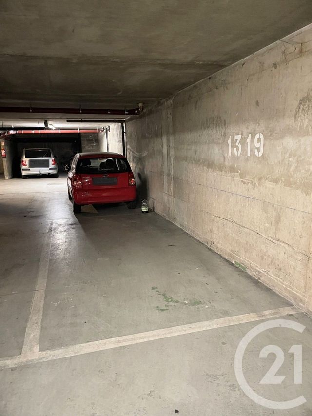 Parking à louer COURBEVOIE