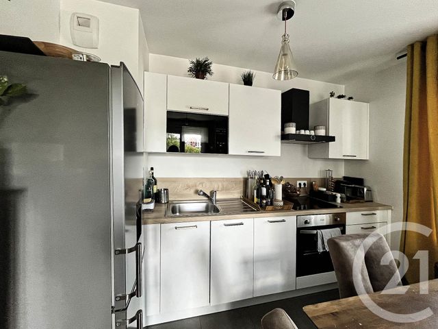 Afficher la photo en grand Appartement F2 à vendre - 2 pièces - 40.35 m2 - BOIS COLOMBES - 92 - ILE-DE-FRANCE - Century 21 Conseil Immobilier