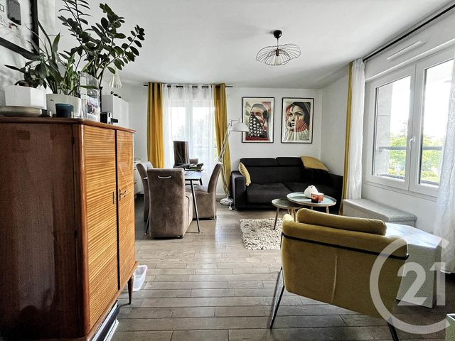 Afficher la photo en grand Appartement F2 à vendre - 2 pièces - 40.35 m2 - BOIS COLOMBES - 92 - ILE-DE-FRANCE - Century 21 Conseil Immobilier