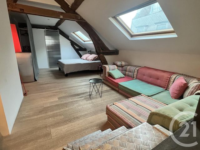 Appartement Loft à louer - 2 pièces - 52.0 m2 - ST GERMAIN EN LAYE - 78 - ILE-DE-FRANCE - Century 21 Conseil Immobilier