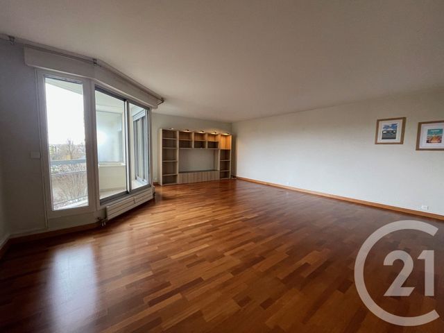 Appartement F3 à louer COURBEVOIE