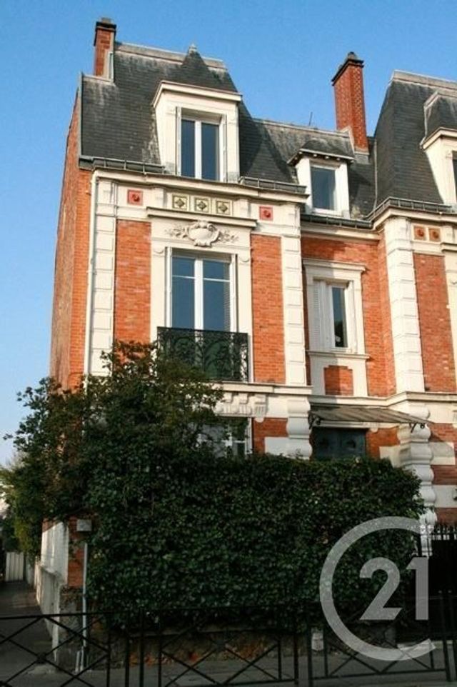 Maison à louer COURBEVOIE