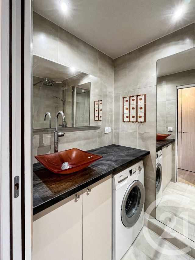 Appartement F2 à vendre - 2 pièces - 57.64 m2 - COURBEVOIE - 92 - ILE-DE-FRANCE - Century 21 Conseil Immobilier