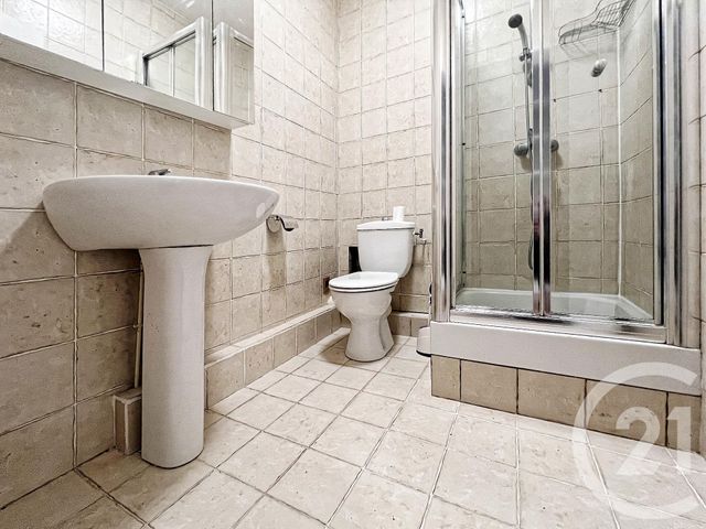 Appartement F4 à louer - 4 pièces - 106.45 m2 - COURBEVOIE - 92 - ILE-DE-FRANCE - Century 21 Conseil Immobilier