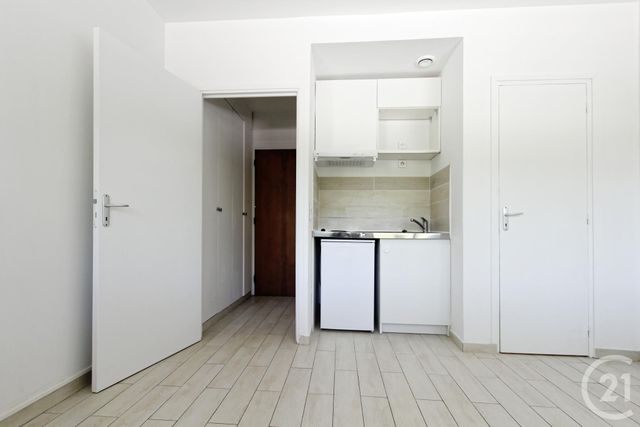 Appartement F1 à louer - 1 pièce - 15.3 m2 - NEUILLY SUR SEINE - 92 - ILE-DE-FRANCE - Century 21 Conseil Immobilier