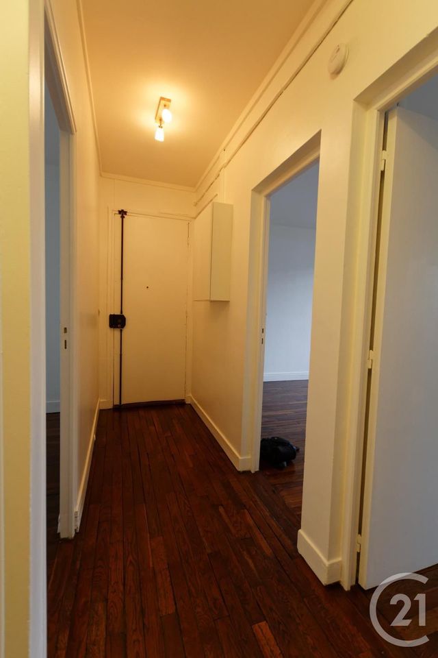 Appartement F3 à louer - 3 pièces - 55.86 m2 - COURBEVOIE - 92 - ILE-DE-FRANCE - Century 21 Conseil Immobilier