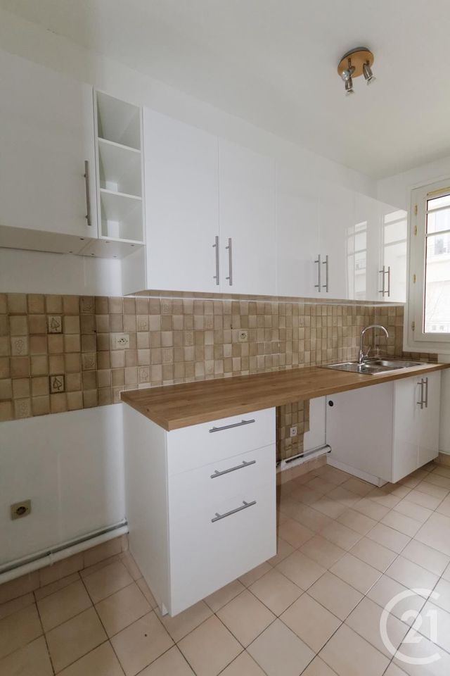 Appartement F3 à louer - 3 pièces - 55.86 m2 - COURBEVOIE - 92 - ILE-DE-FRANCE - Century 21 Conseil Immobilier