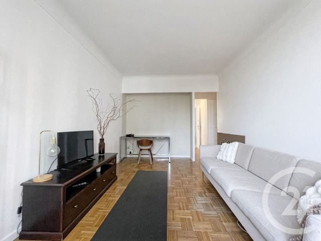 Appartement F2 à louer - 2 pièces - 45.01 m2 - COURBEVOIE - 92 - ILE-DE-FRANCE - Century 21 Conseil Immobilier