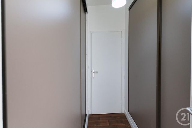 Appartement F2 à vendre - 2 pièces - 68.03 m2 - COURBEVOIE - 92 - ILE-DE-FRANCE - Century 21 Conseil Immobilier