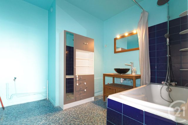 Appartement F2 à vendre - 2 pièces - 68.03 m2 - COURBEVOIE - 92 - ILE-DE-FRANCE - Century 21 Conseil Immobilier