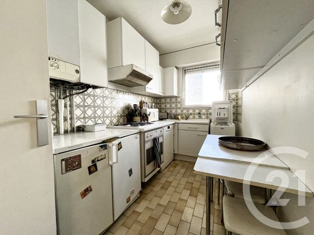 Appartement F3 à vendre - 3 pièces - 62.83 m2 - COURBEVOIE - 92 - ILE-DE-FRANCE - Century 21 Conseil Immobilier