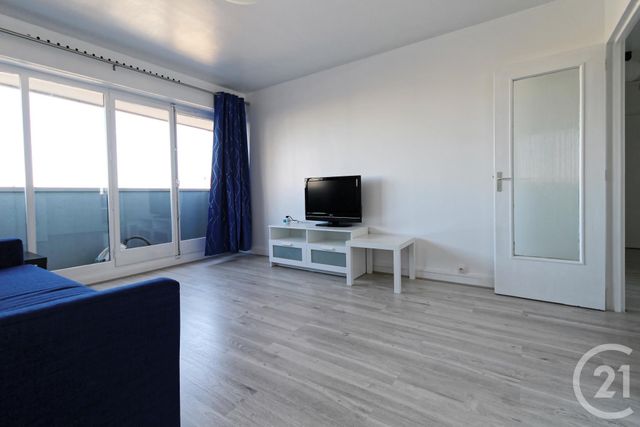 Appartement F2 à louer - 2 pièces - 52.6 m2 - COURBEVOIE - 92 - ILE-DE-FRANCE - Century 21 Conseil Immobilier