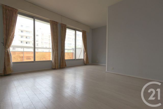 Appartement F1 à louer COURBEVOIE