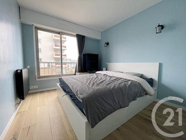 Appartement F2 à louer - 2 pièces - 47.8 m2 - COURBEVOIE - 92 - ILE-DE-FRANCE - Century 21 Conseil Immobilier