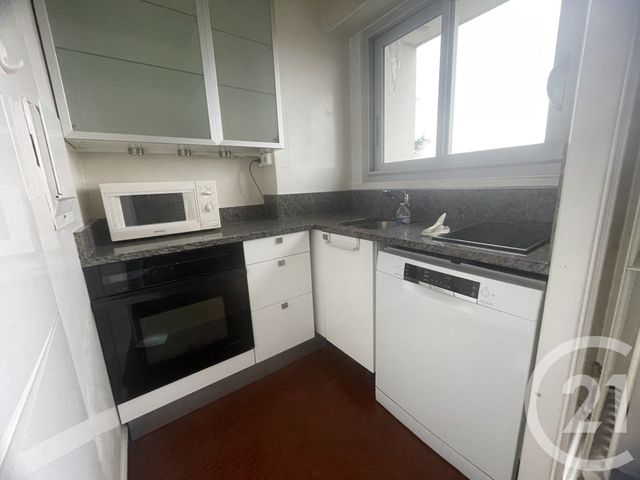 Appartement F2 à louer - 2 pièces - 44.0 m2 - COURBEVOIE - 92 - ILE-DE-FRANCE - Century 21 Conseil Immobilier