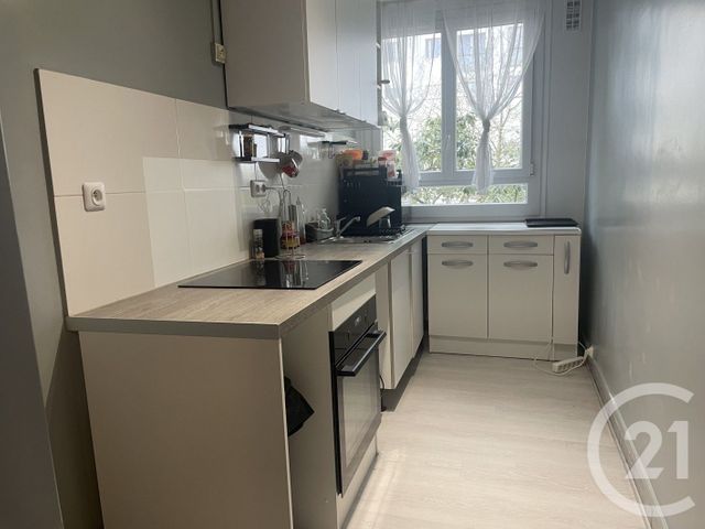 Appartement F2 à louer - 2 pièces - 46.45 m2 - COURBEVOIE - 92 - ILE-DE-FRANCE - Century 21 Conseil Immobilier