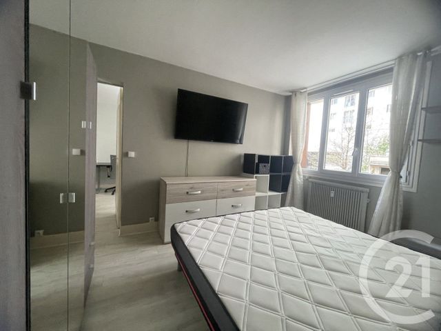 Appartement F2 à louer - 2 pièces - 46.45 m2 - COURBEVOIE - 92 - ILE-DE-FRANCE - Century 21 Conseil Immobilier