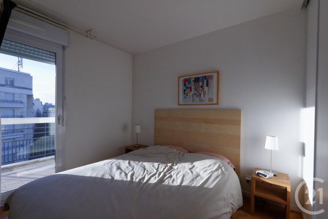 Appartement F2 à louer - 2 pièces - 54.57 m2 - COURBEVOIE - 92 - ILE-DE-FRANCE - Century 21 Conseil Immobilier