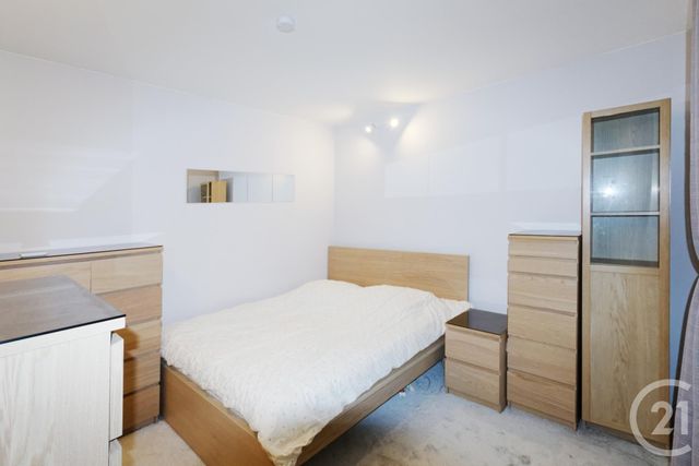 Appartement F2 à louer - 2 pièces - 54.0 m2 - COURBEVOIE - 92 - ILE-DE-FRANCE - Century 21 Conseil Immobilier