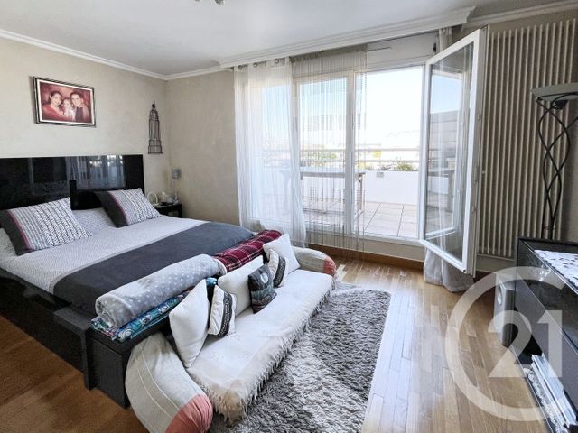 Appartement F6 à vendre - 6 pièces - 149.23 m2 - COURBEVOIE - 92 - ILE-DE-FRANCE - Century 21 Conseil Immobilier