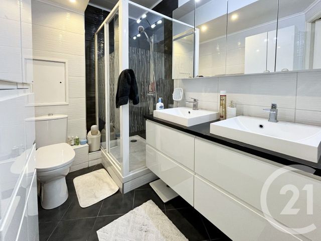 Appartement F6 à vendre - 6 pièces - 149.23 m2 - COURBEVOIE - 92 - ILE-DE-FRANCE - Century 21 Conseil Immobilier