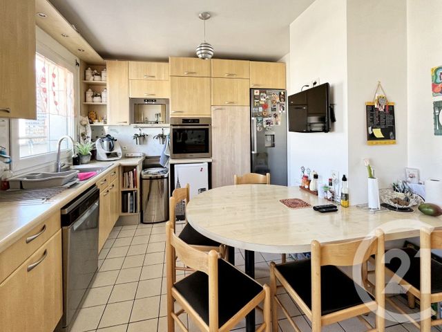 Appartement F6 à vendre - 6 pièces - 149.23 m2 - COURBEVOIE - 92 - ILE-DE-FRANCE - Century 21 Conseil Immobilier